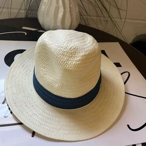 Pineapple & Star Women Off White Sun Straw Fedora with Blue Denim Trim NEW $20